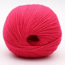 Load image into Gallery viewer, Merry Merino 220