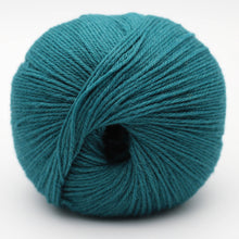Load image into Gallery viewer, Merry Merino 220