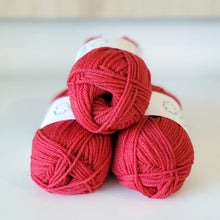 Load image into Gallery viewer, Woolly 8ply