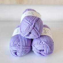 Load image into Gallery viewer, Woolly 8ply
