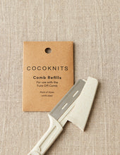 Load image into Gallery viewer, Cocoknits Fuzz Off Comb